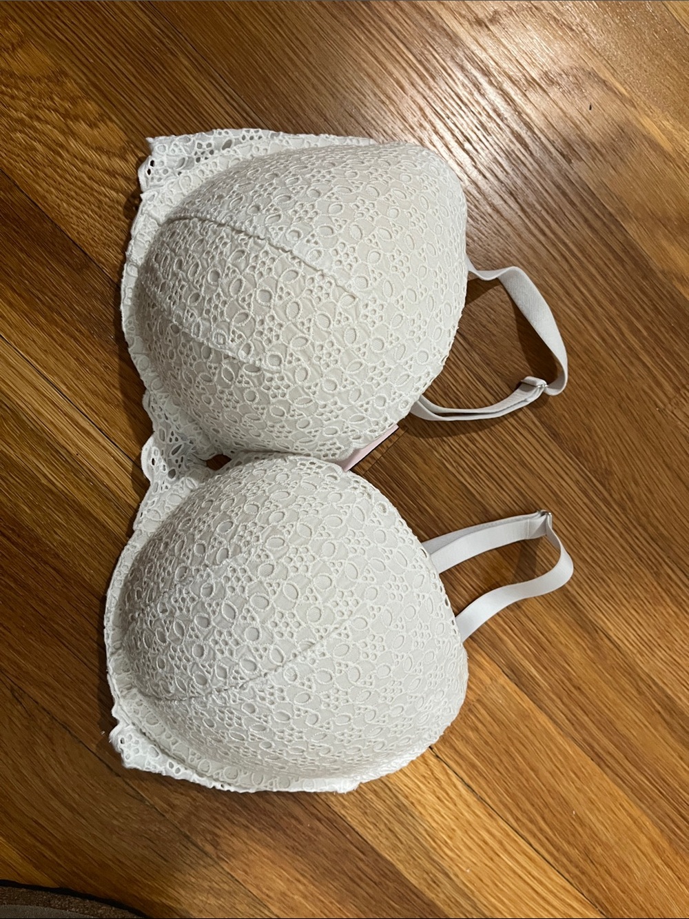 Victoria's Secret White Lace Padded Bra